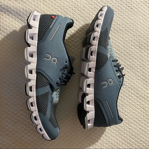 On Running Cloud Shoes - Picture 10 of 16